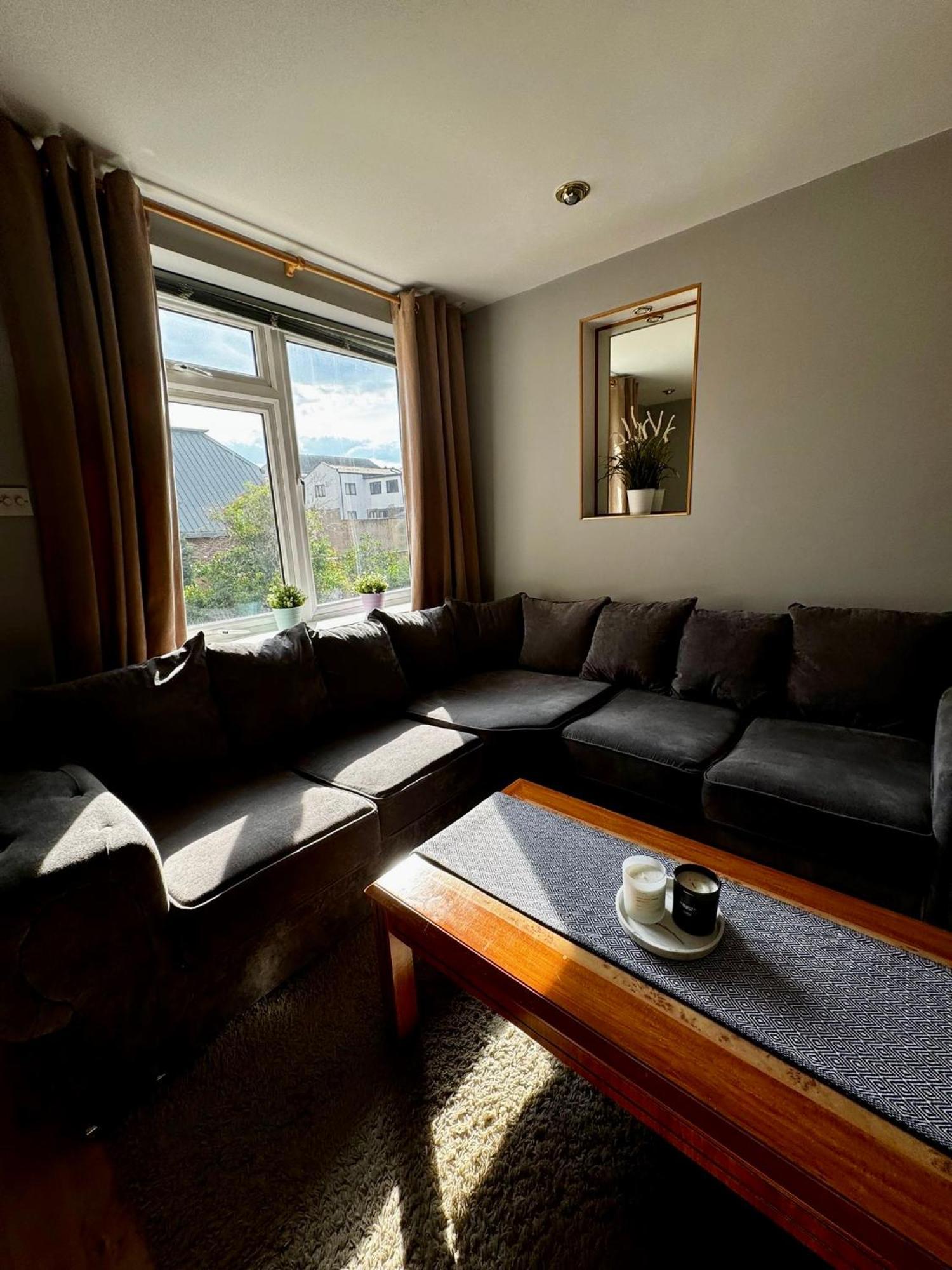 Amazing En-Suite Apartment In Finchley Central London Exteriör bild