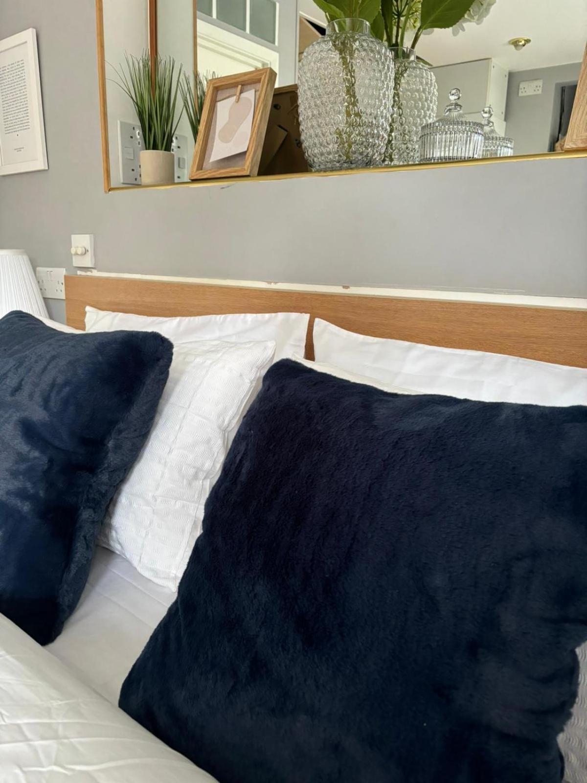 Amazing En-Suite Apartment In Finchley Central London Exteriör bild