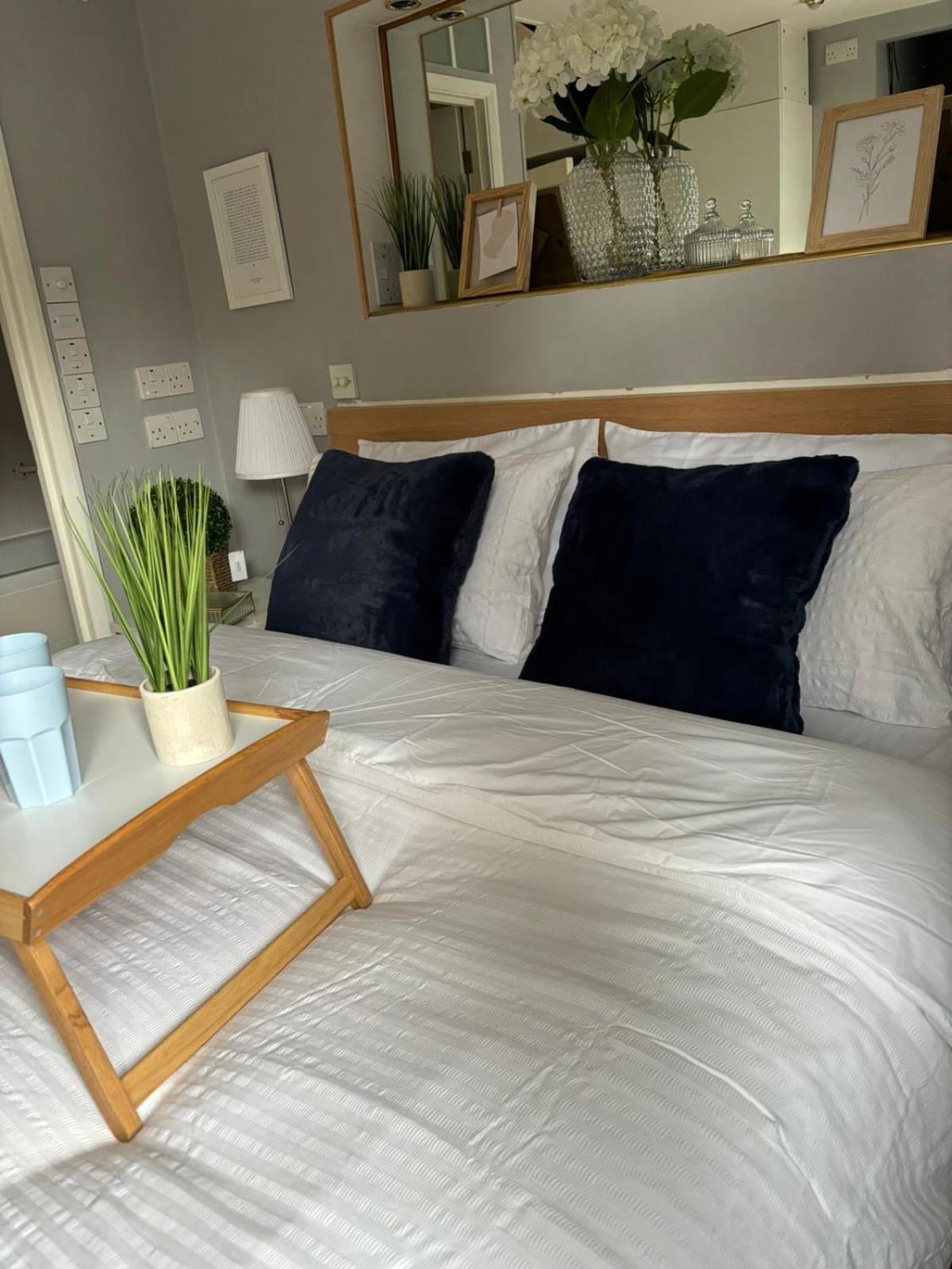 Amazing En-Suite Apartment In Finchley Central London Exteriör bild